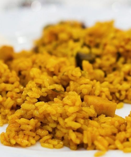 Is it worth buying bomba rice to cook paella?