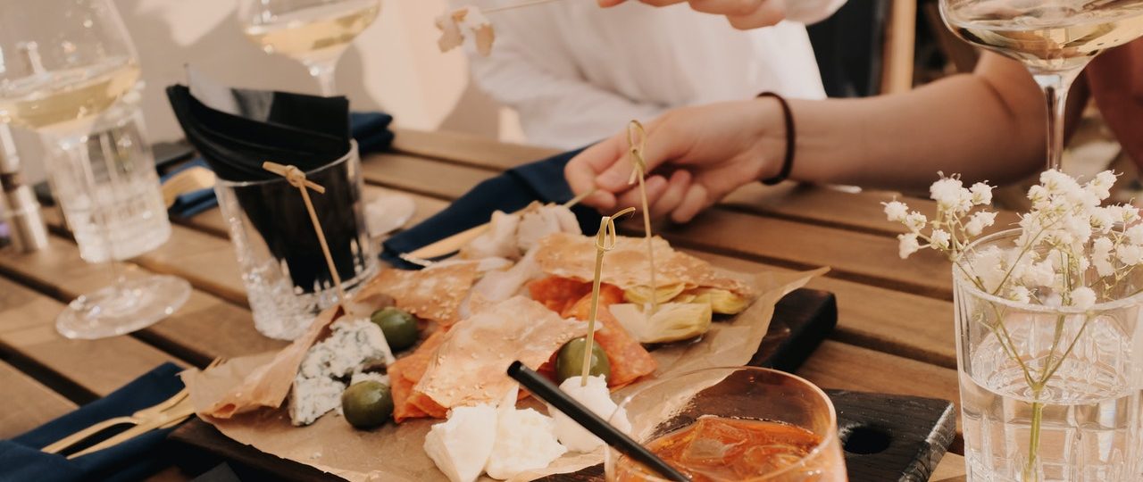How to Eat Tapas the Right Way